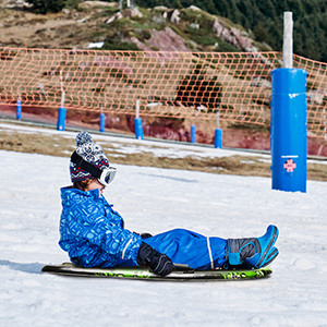 Plastico PE Core Snowboard per bambino in inverno Stagione della neve Bambino Leggera slitte da neve