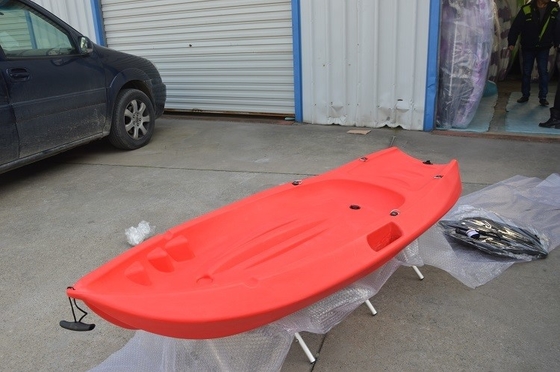 Compatto e leggero 1.8M Verde Single Sit On Top Kayak per una manovra facile