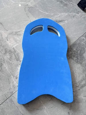 Iniziante Tavola da nuoto Piscine galleggiante Spuma di allenatore Kickboard Forma U Materiale EVA 40*29*4cm