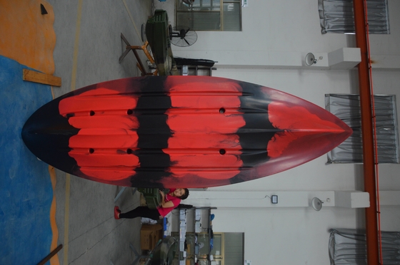 130 kg/287 lbs Capacità di carico 2.7M 1 persona Sedere in cima Kayak per la pesca di legame familiare